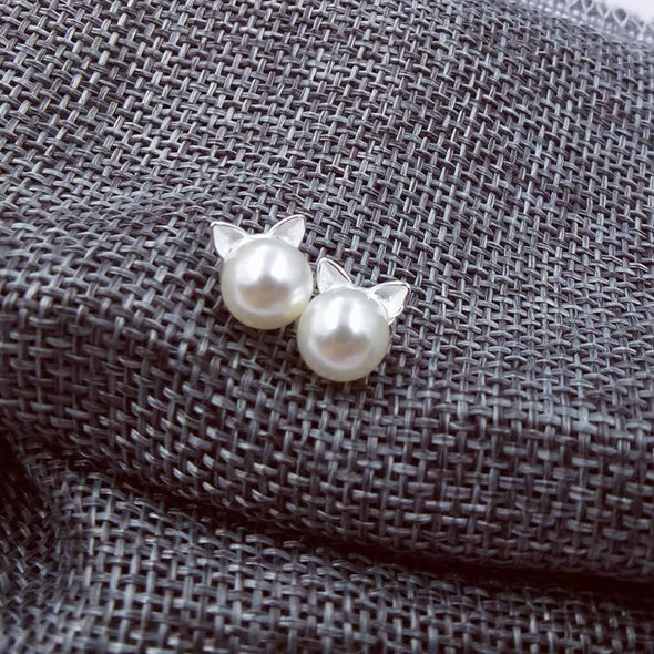 Elegant Pearl Cat Earrings